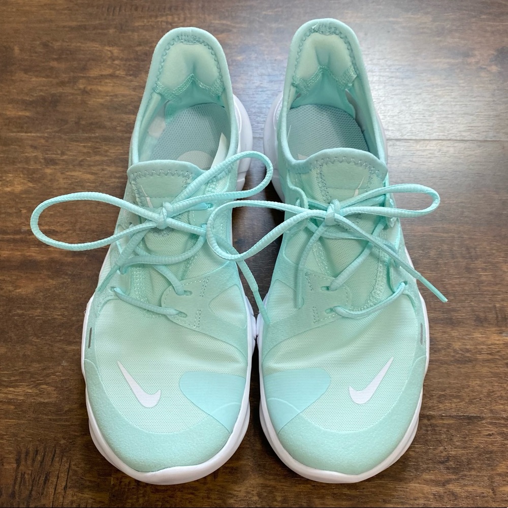 nike women’s free RN 5.0 running shoe size 7.5